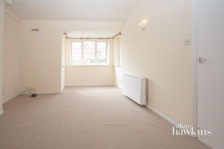 1 bedroom ground floor maisonette to rent - Photo 2