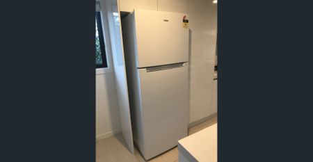 Fully furnished room with Queen size bed and ducted air condition in a good location of Sunnybank - Photo 3