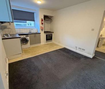 Saville Road Blackpool, FY1 - Photo 5