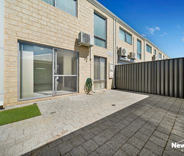 Beautiful Townhouse!!! - Photo 4