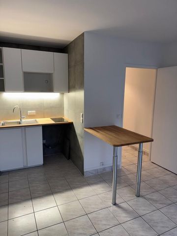 Location Appartement 1 pièce 27m² BOULOGNE BILLANCOURT 92100 - Photo 2