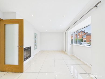 7 Ravenhill Gardens, Belfast, BT6 8GP - Photo 2