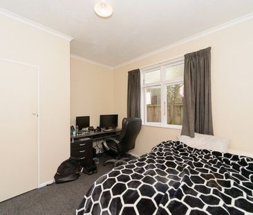 City Centre - 3 bedrooms - Photo 3