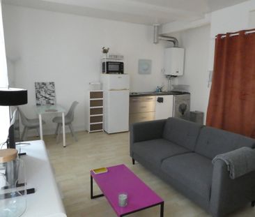 Location Appartement 1 pièce 28m² FONTAINEBLEAU 77300 - Photo 4