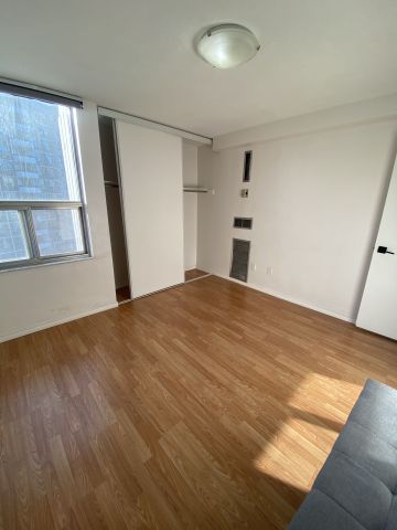 For Lease - 20 Edgecliff Golfway Unit# 1503, Toronto, Ontario - Photo 3