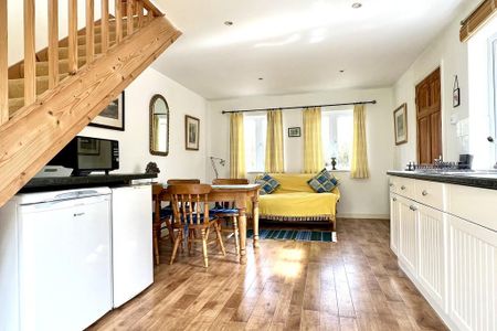 South Brent, Devon, TQ10 - Photo 2