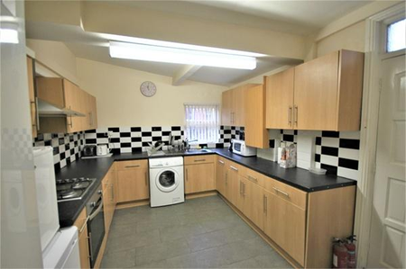 6 Bed - 16 Norwood Terrace, Hyde Park, Leeds - LS6 1EA - Student - Photo 2