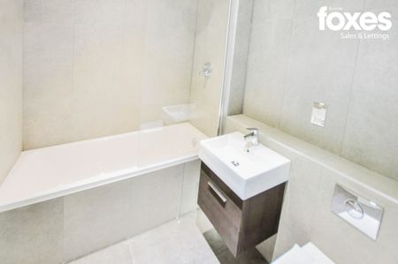 2 bed flat to rent in 24 Victoria House , Princes Road, Ferndown, Dorset, BH22 9FP - Photo 4