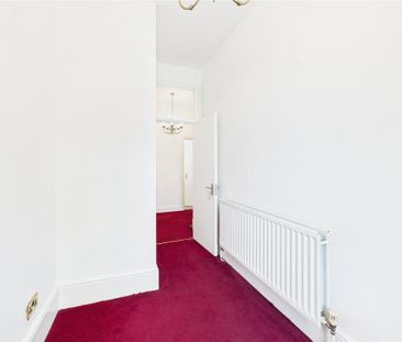 3 bedroom end of terrace house to rent - Photo 3