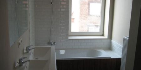 Eengezinswoning te huur in Sint-Denijs voor € 775 met 4 slaapkamers - Photo 5