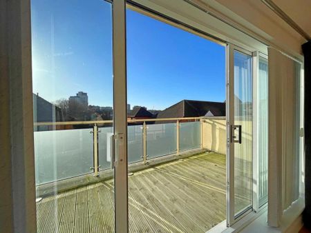 2 bedroom apartment to rent - Photo 5