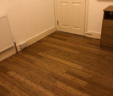 Room in a Shared House, Cranbrook Road, IG1 - Photo 5