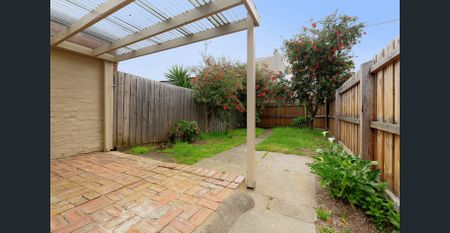 Charming Victorian in a quiet Brunswick pocket - Photo 5