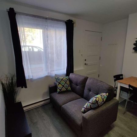 Très joli 2 1/2 dans un super quartier - Photo 3