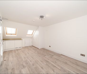 Studio Flat, South Norwood, SE25 - Photo 2