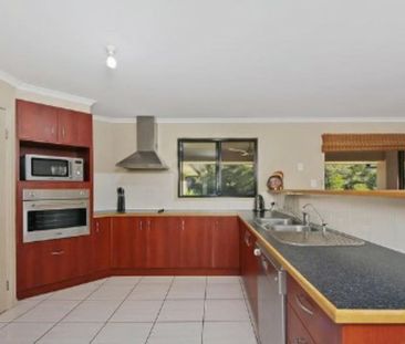 37 Mountain View Crest, Mount Nathan QLD 4211 - House For Rent | Do... - Photo 5