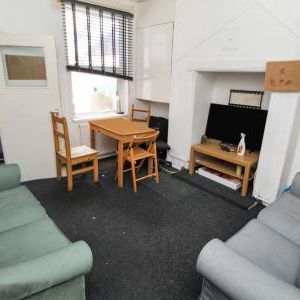 Montpelier Road, Dunkirk, Nottingham, NG7 - Photo 1