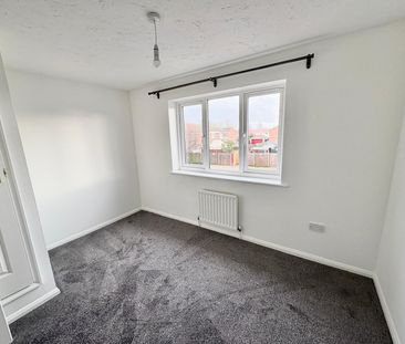 Redhouse Park Gardens, Gosport PO12 3EQ - Photo 4