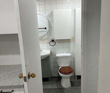 For Lease - 425 Jane Street Unit# 10, Toronto, Ontario - Photo 6