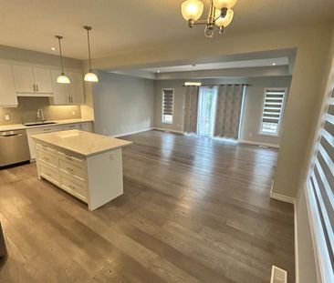 For Lease - 174 Forest Creek Drive, Kitchener, Ontario - Photo 2