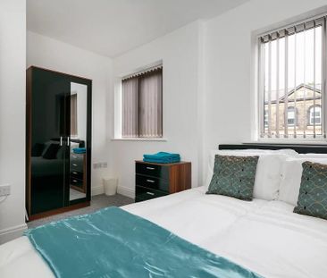 2 bedroom flat to rent - Photo 1