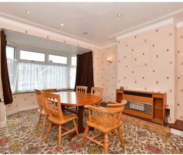 1 bedroom in a house share to rent - Photo 3