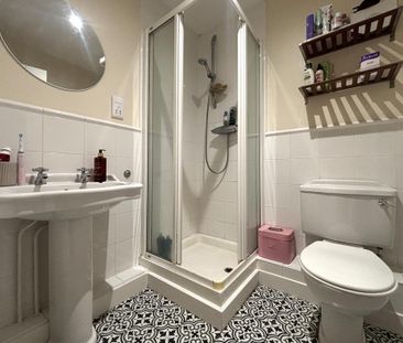 2 bedroom flat to rent - Photo 6