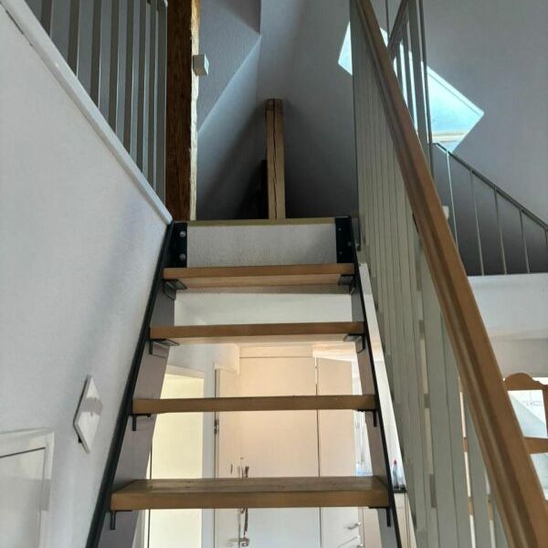 Wunderschöne 2.5-Zimmerwohnung mit Galerie - Photo 1