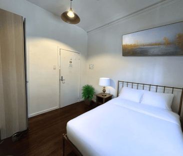 Chippendale - Photo 3