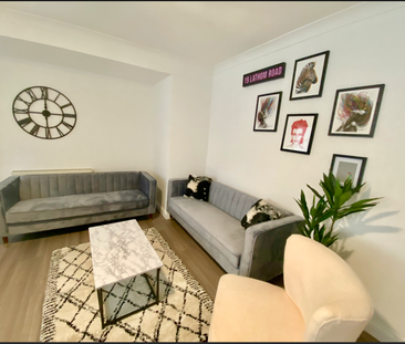 6 bedroom house to rent - Photo 5 | Rentumo