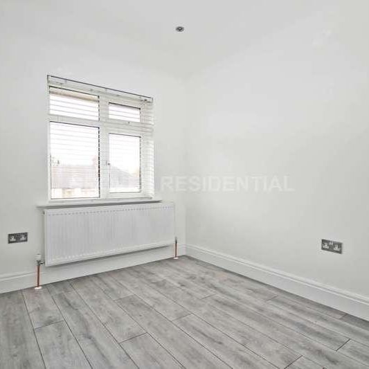 Elmbridge Avenue, Surbiton, KT5 - Photo 1