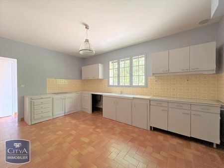 Location Maison 4 pièces 94m² FRONSAC 33126 - Photo 4