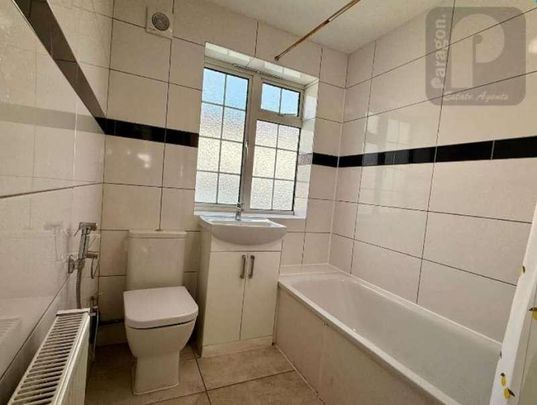 Barons Court Church Lane, London, NW9 - Photo 1