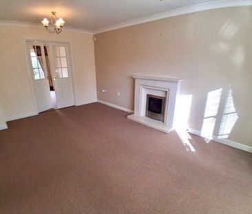 Strympole Way, Highfields Caldecote, Cambridge £1,850 pcm ⓘ The mon... - Photo 3