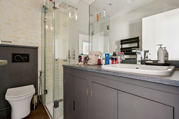 2 Bed Flat, Bramham Gardens, SW5 - Photo 1