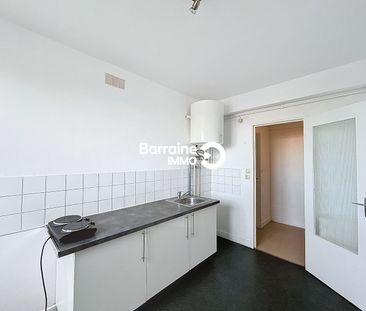 Location appartement à Brest, 2 pièces 53.77m² - Photo 2