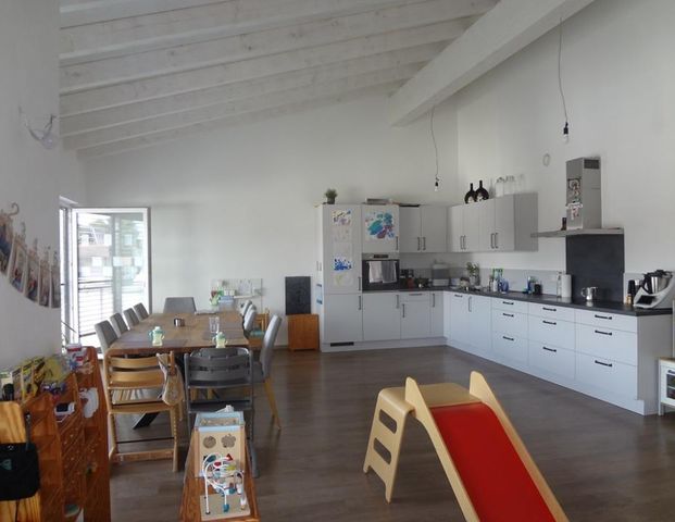 Exklusive und traumhaft schöne 4,5 Zimmer WHG (121qm²) mit EBK, Balkon & TG-Stellplatz zu vermieten! - Photo 1