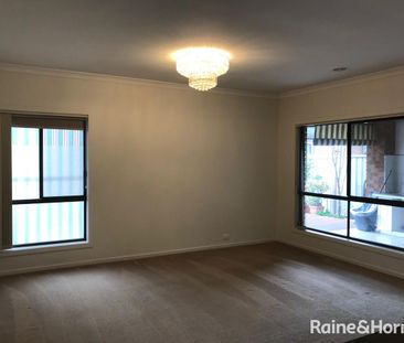 Splendid 4Br Home in Arndel, Truganina! - Photo 1