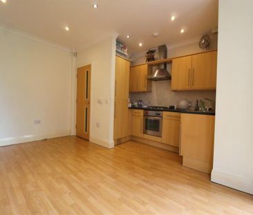 1 Bedroom End Terrace To Let - Photo 3