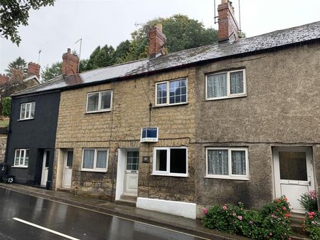 North Street, Crewkerne, Somerset - Photo 2