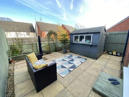 3 bedroom terraced house to rent - Photo 4
