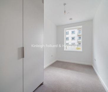 3 bedroom flat to rent - Photo 6