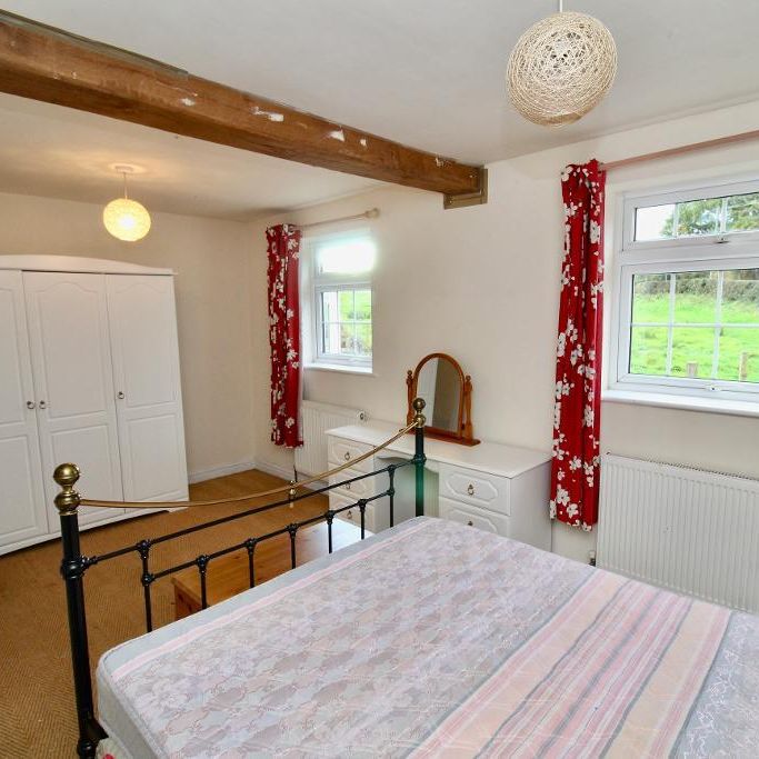 2 Bedroom Detached Bungalow To Rent - Photo 1