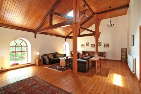 4 bedroom semi-detached house to rent - Photo 3