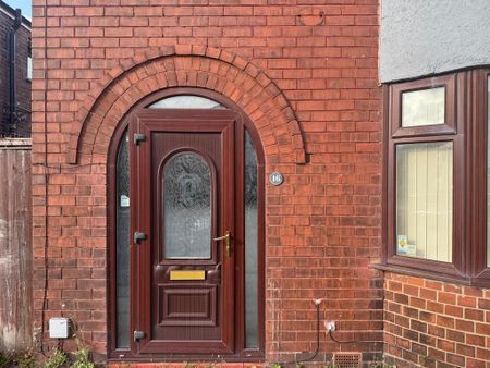 3 bedroom terraced house to rent - Photo 3