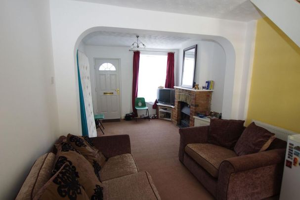 2 bedroom terraced house to rent - Photo 1