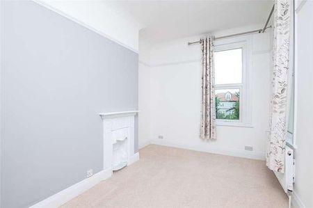 Gloucester Terrace, Thorpe Bay, Essex, SS1 - Photo 5