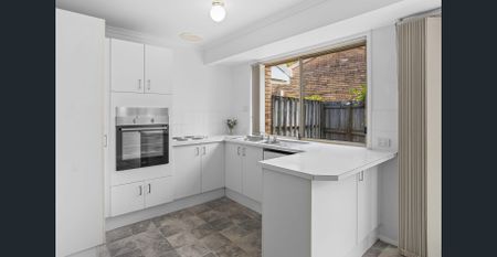 Low-Maintenance Living in a Prime Oxenford Location - Photo 3