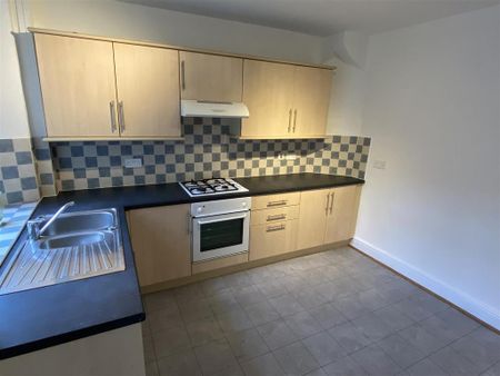 2 bedroom terraced house to rent - Photo 4