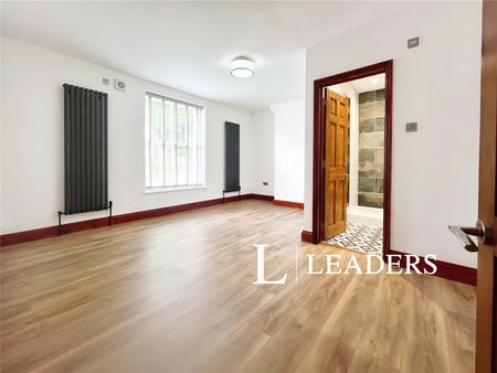 3 bedroom apartment to rent Medina Villas, Hove, BN3 - Photo 2